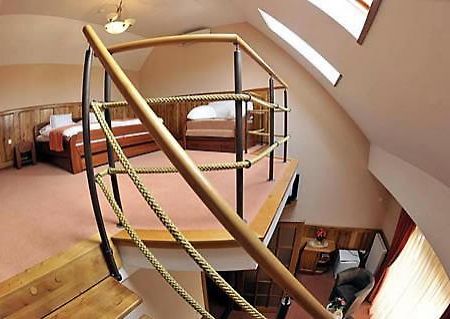 סולנוק Trojka Hotel Es Panzio חדר תמונה
